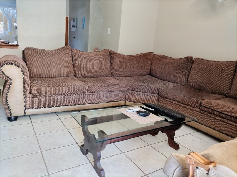 2 Bedroom Property for Sale in Rustenburg Central North West